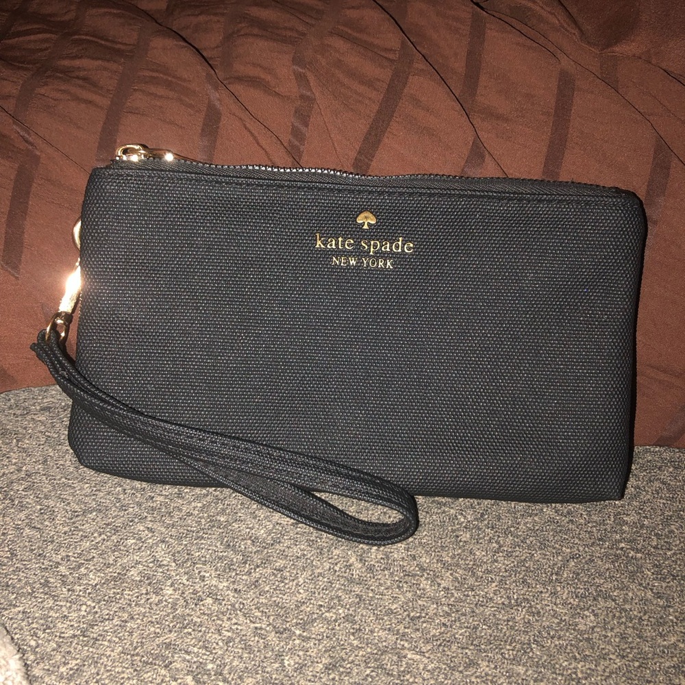 Kate Spade New York wristlet